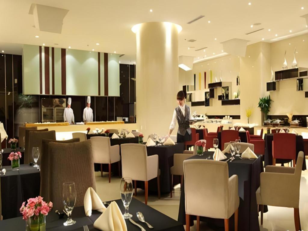 Ramada Plaza Shenyang Citycenter Exterior foto